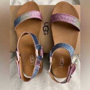 UGG Rynell Sandal Size 1